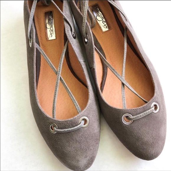Halogen Nella Ghillie Flats in Gray Kidsuede - Picture 4 of 8